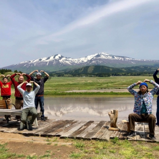 美しい水田と宝の鳥海山