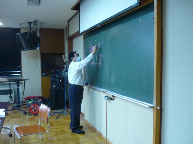 9月安全会議 健康管理の重要性と秋の交通安全県民運動開催について