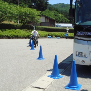 6月安全会議（バスの死角、構造上の特性について）