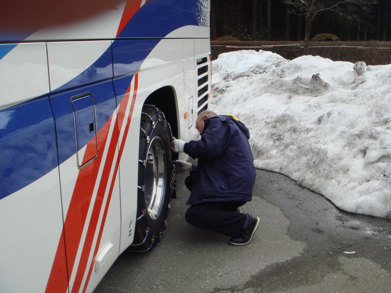 ２月安全会議（バス事故による緊急対応、AED、冬季訓練）